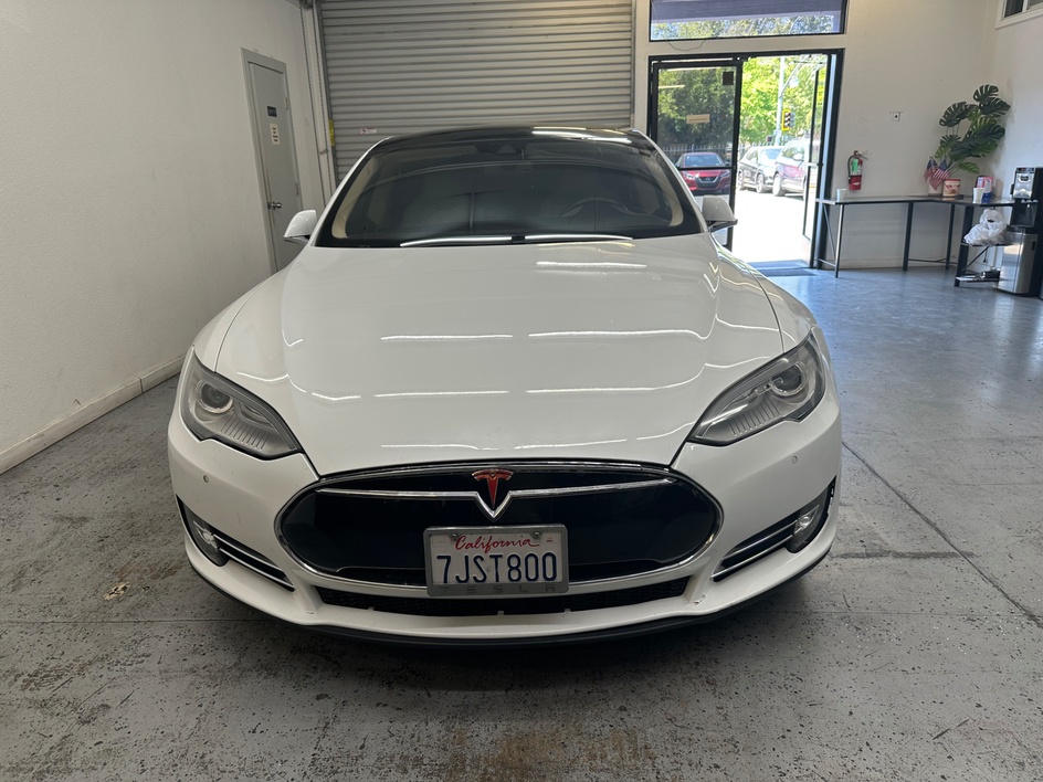 tesla model s 2014 5YJSA1H24EFP64203 image tesla model s 2014 5YJSA1H24EFP64203 image
